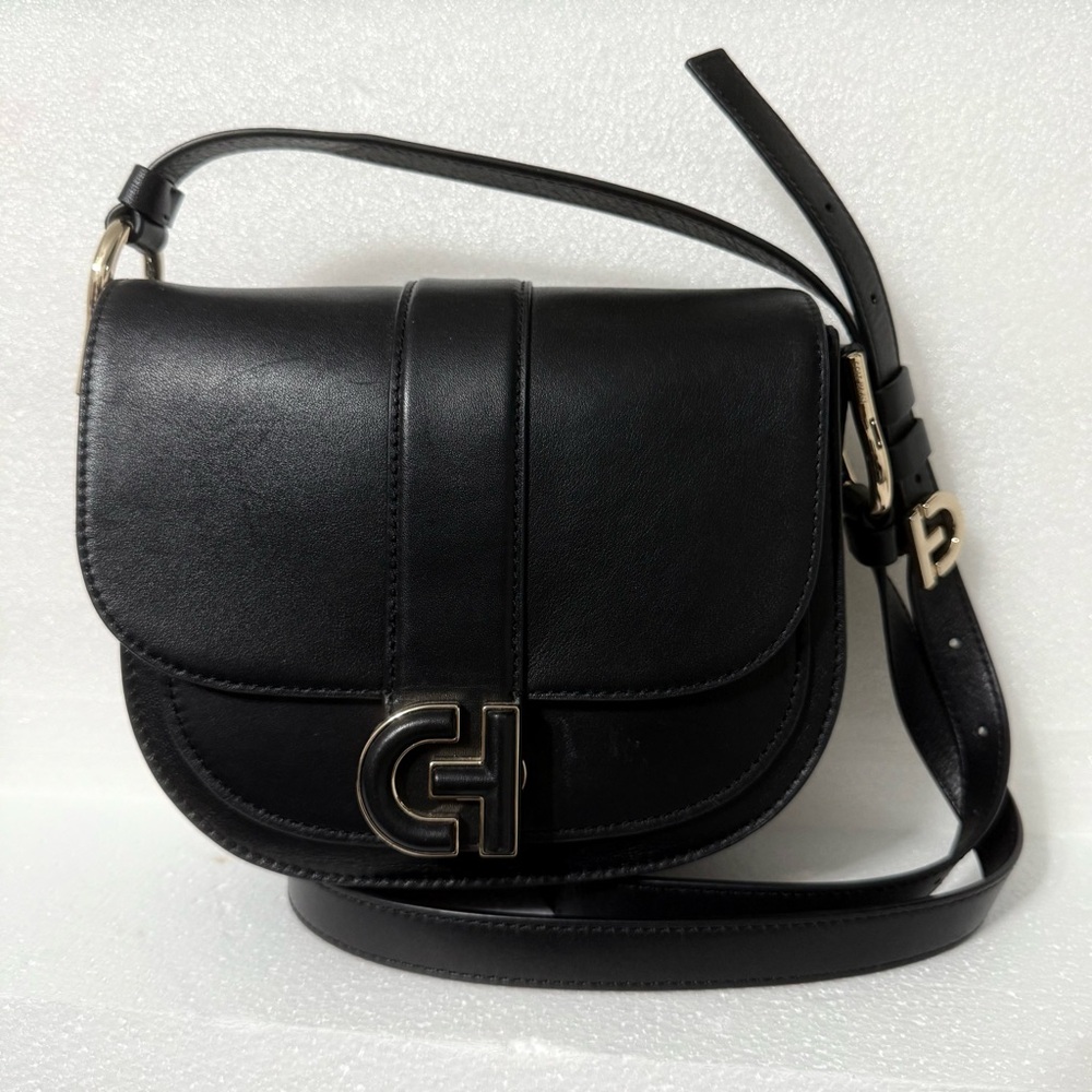 Cole Haan Black Interior Detail